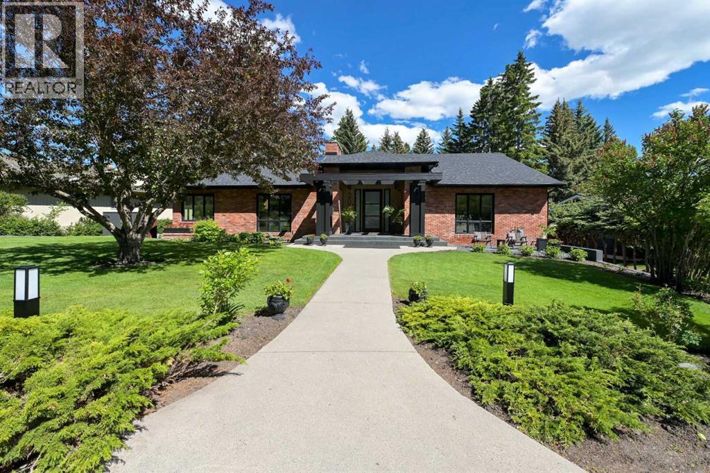House for Sale in 201 Eagle Ridge Drive SW|Calgary, Alberta T2V2V6