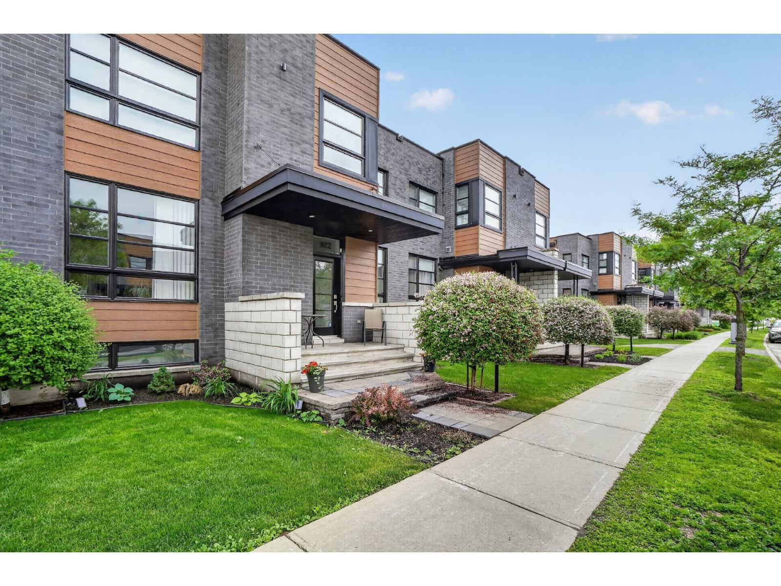 922Z Rue Marie-Gérin-Lajoie
