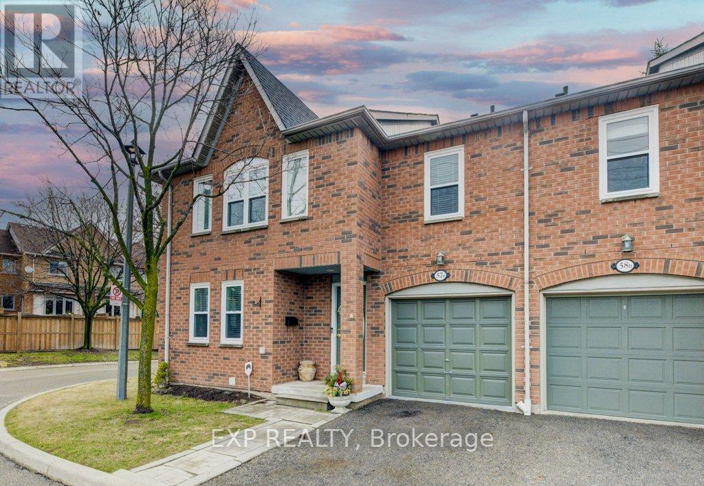 Row / Townhouse for Sale in 57B - 5865 DALEBROOK CRESCENT|Mississauga (Central Erin Mills), Ontario L5M5X1 2