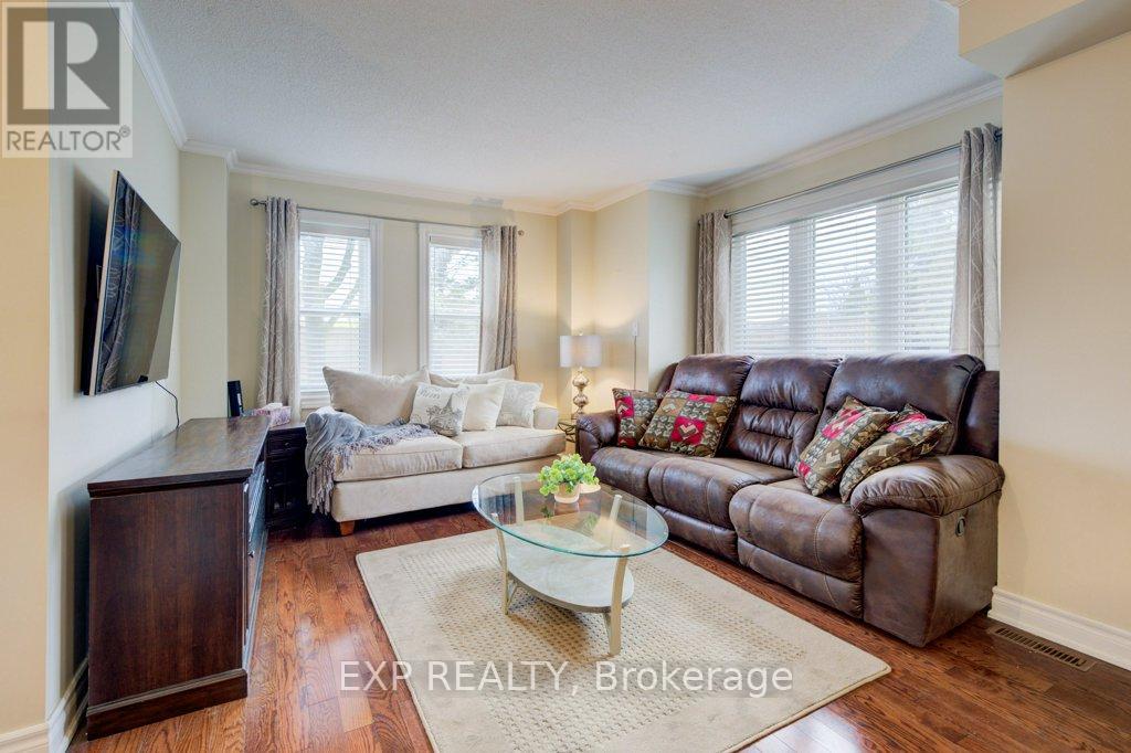 Row / Townhouse for Sale in 57B - 5865 DALEBROOK CRESCENT|Mississauga (Central Erin Mills), Ontario L5M5X1 5