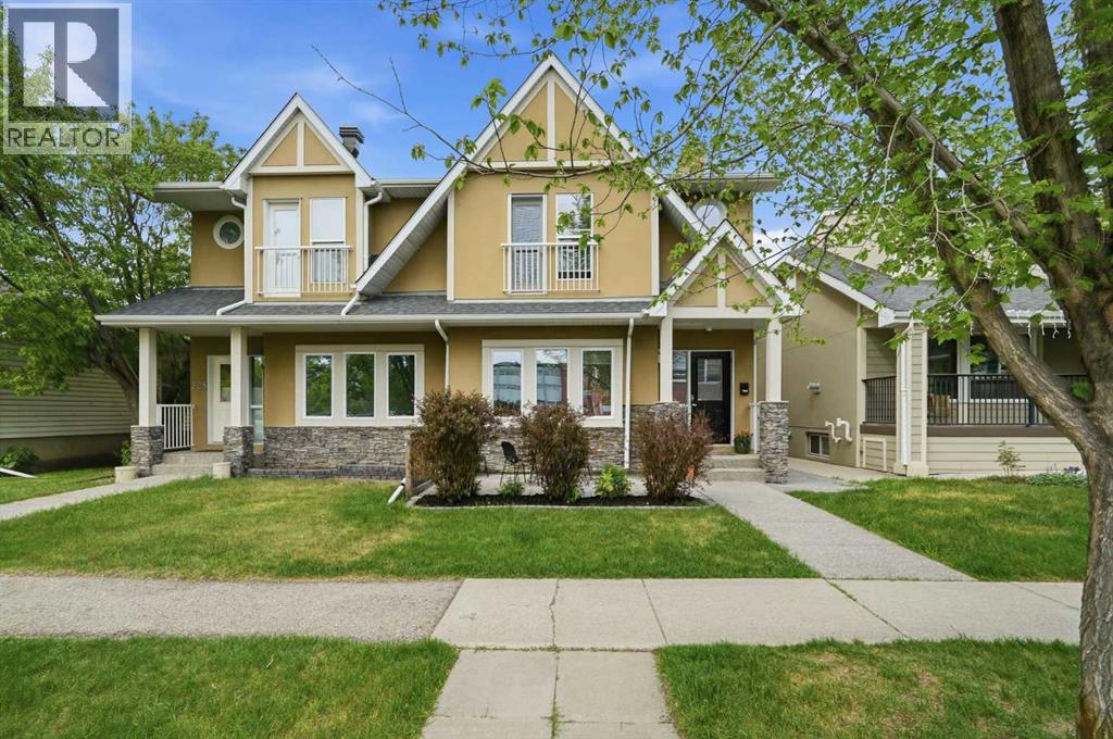 Duplex for Sale in 226 11 Avenue NW|Calgary, Alberta T2M0A2