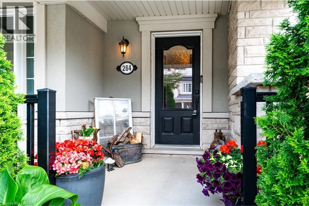 Row / Townhouse for Sale in 284 JEMIMA Drive|Oakville, Ontario L6M0V6 4