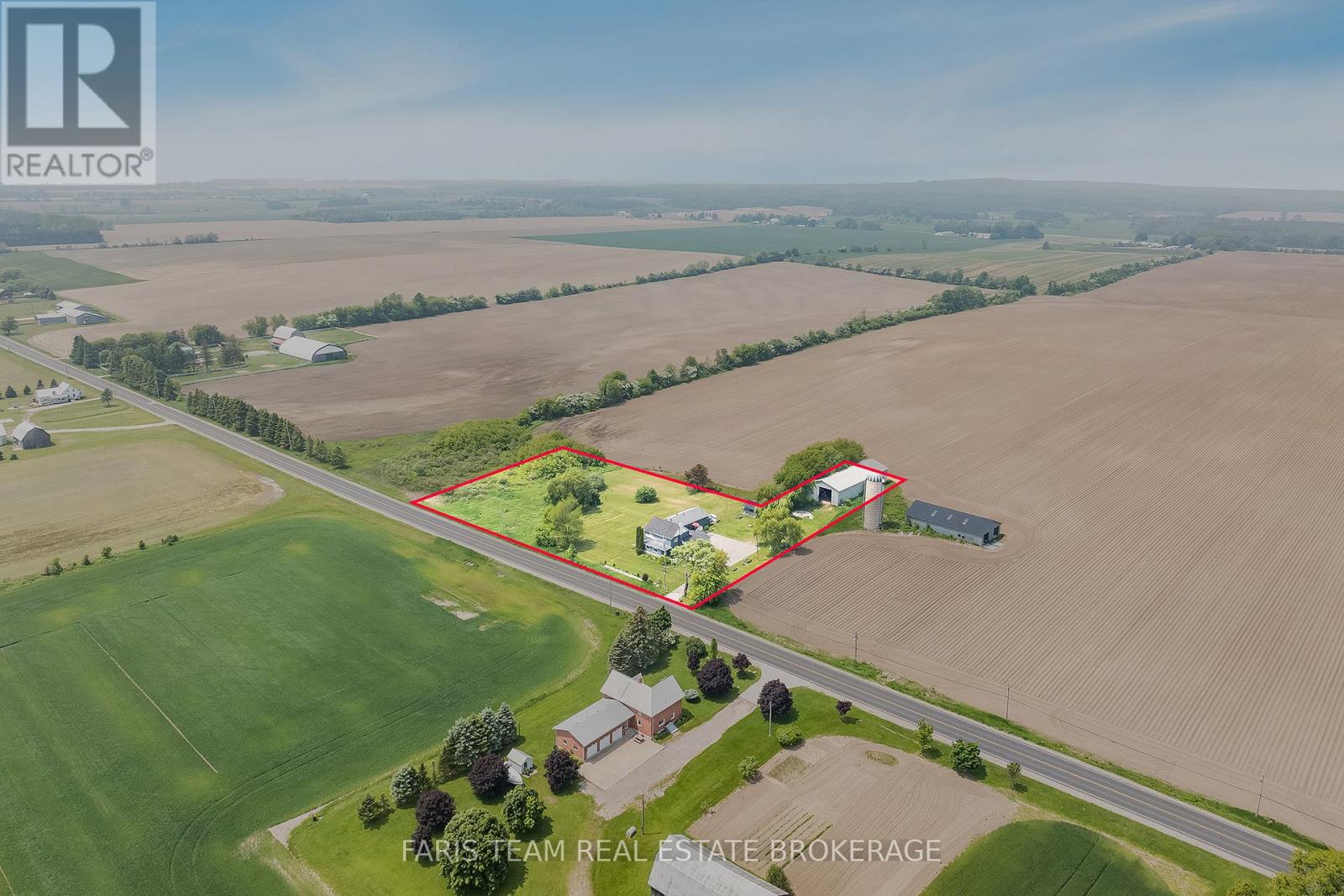 160 LAFONTAINE ROAD W