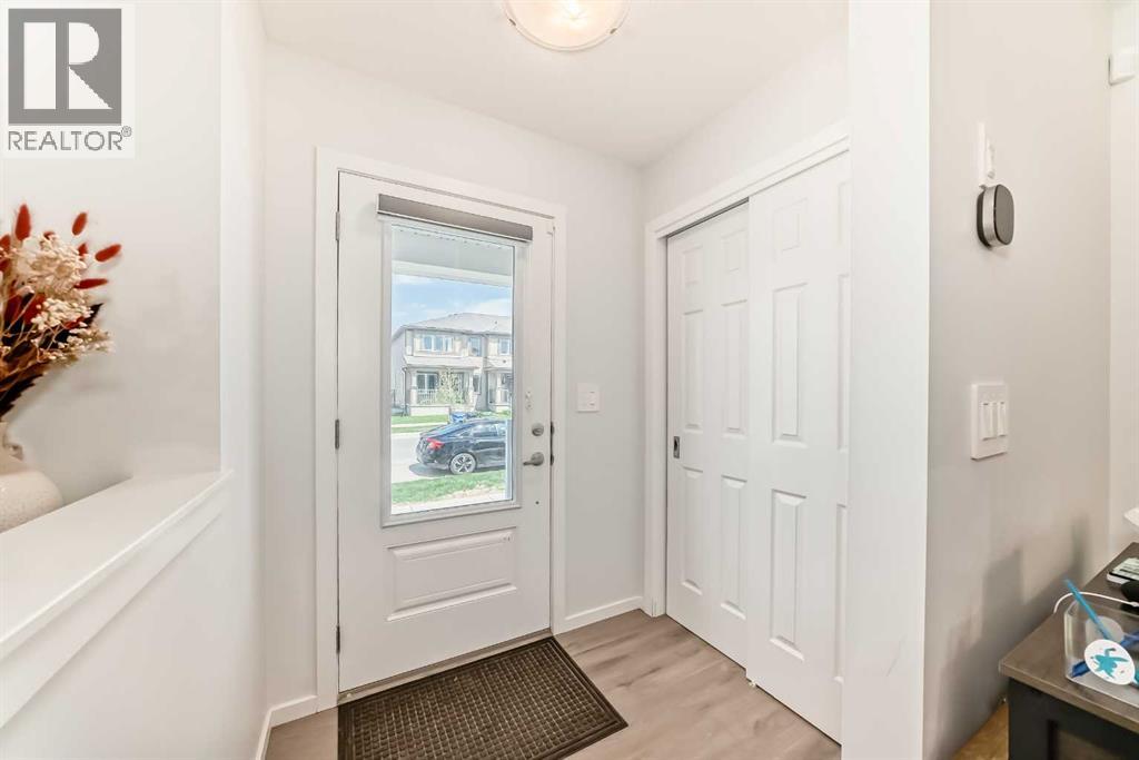 Row / Townhouse for Sale in 1387 148 Avenue NW|Calgary, Alberta T3P1W2 5