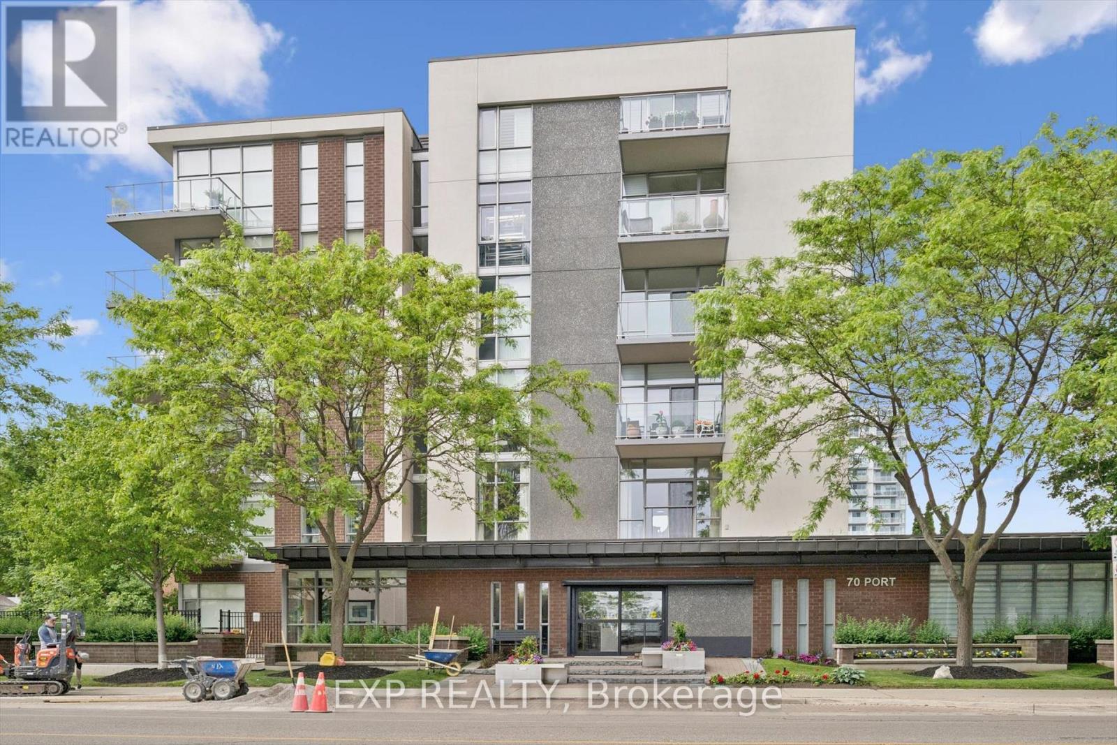 607 - 70 PORT STREET E