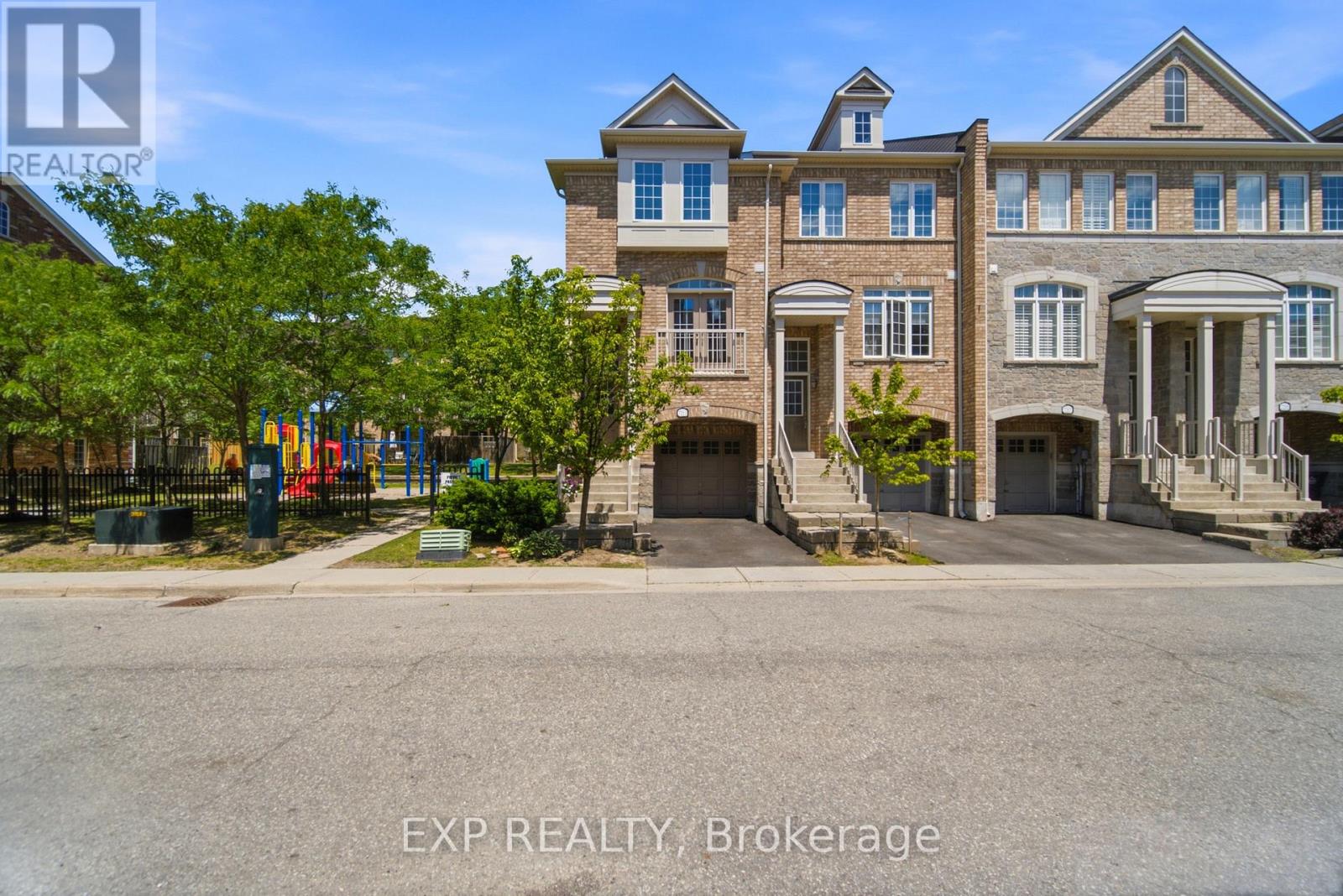 Row / Townhouse for Sale in 7211 TRIUMPH LANE|Mississauga (Lisgar), Ontario L5N0C5