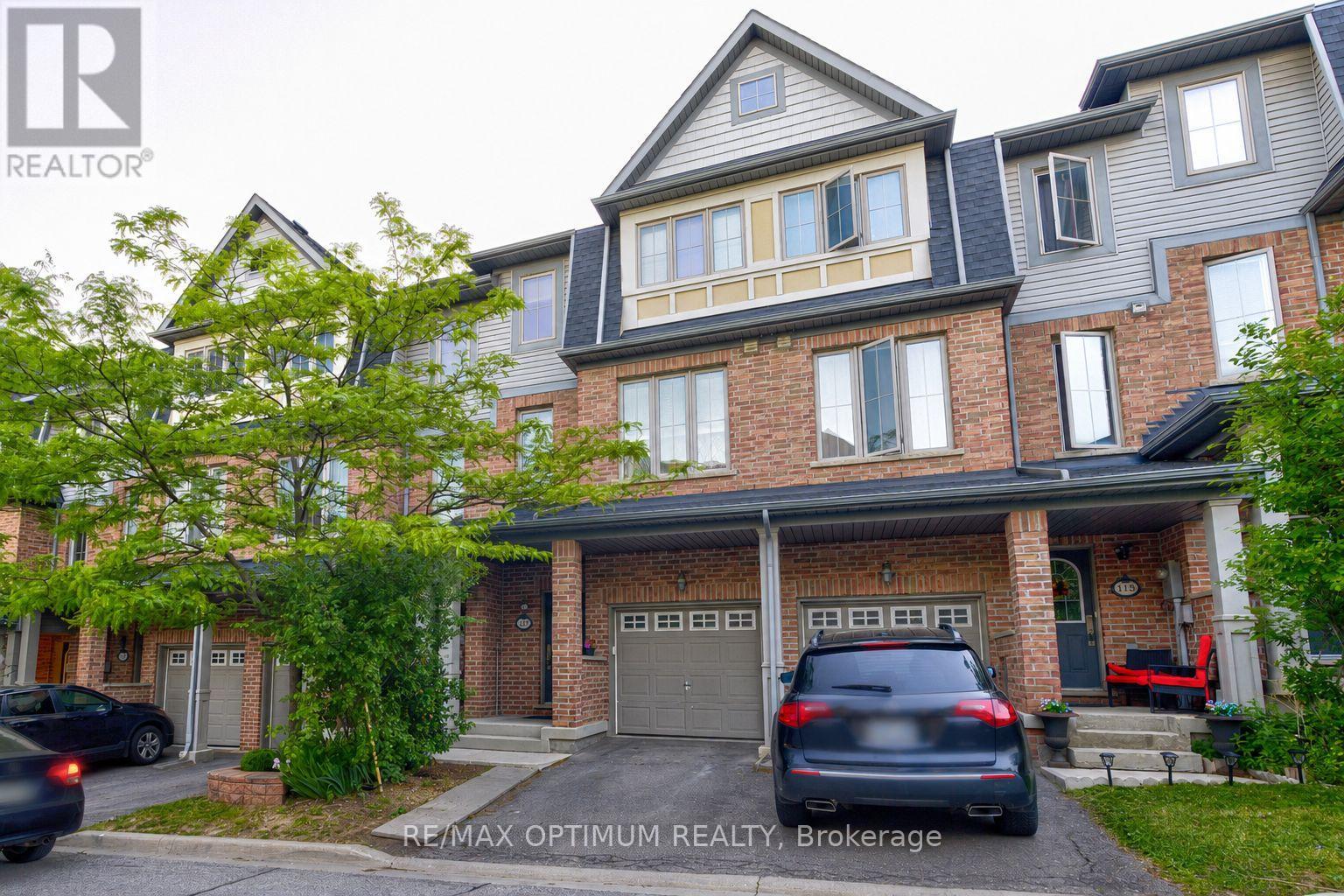 Row / Townhouse for Sale in 117 CEDAR LAKE CRESCENT|Brampton (Bram West), Ontario L6Y0R1 3