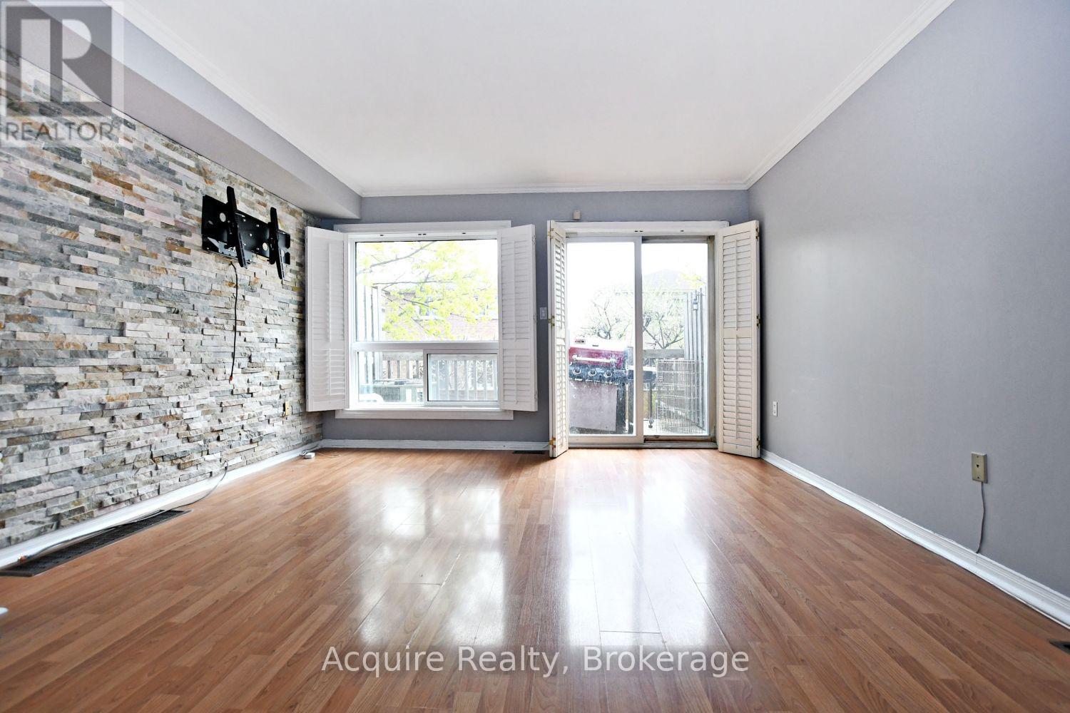 Row / Townhouse for Sale in 22 - 80 STRATHAVEN DRIVE|Mississauga (Hurontario), Ontario L5R3V9 5
