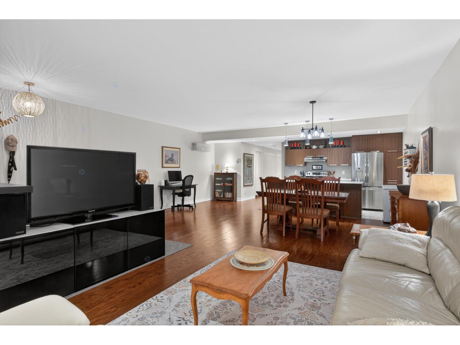 2400 Boul. Grand, Montréal (Côte-des-Neiges/Notre-Dame-de-Grâce), Quebec H4B2W9