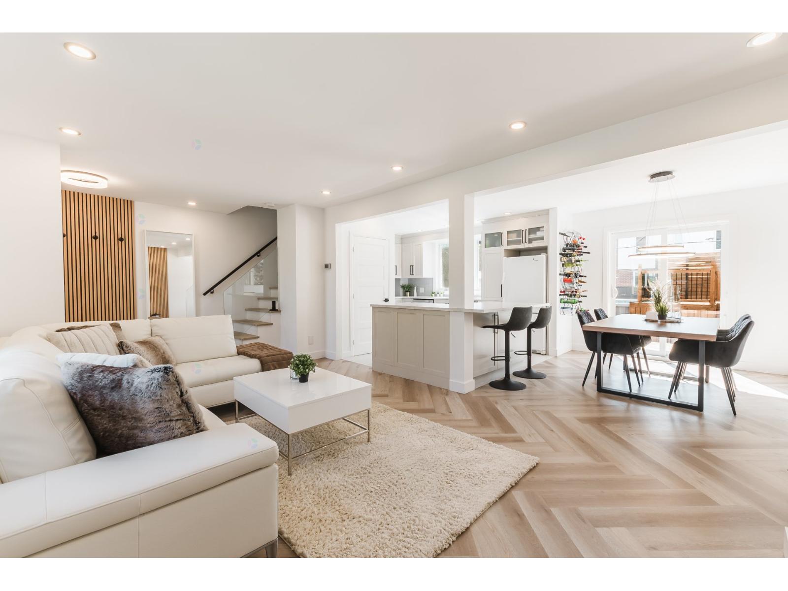 72 Rue Guilbert, Saint-Bruno-de-Montarville, Quebec J3V1N9