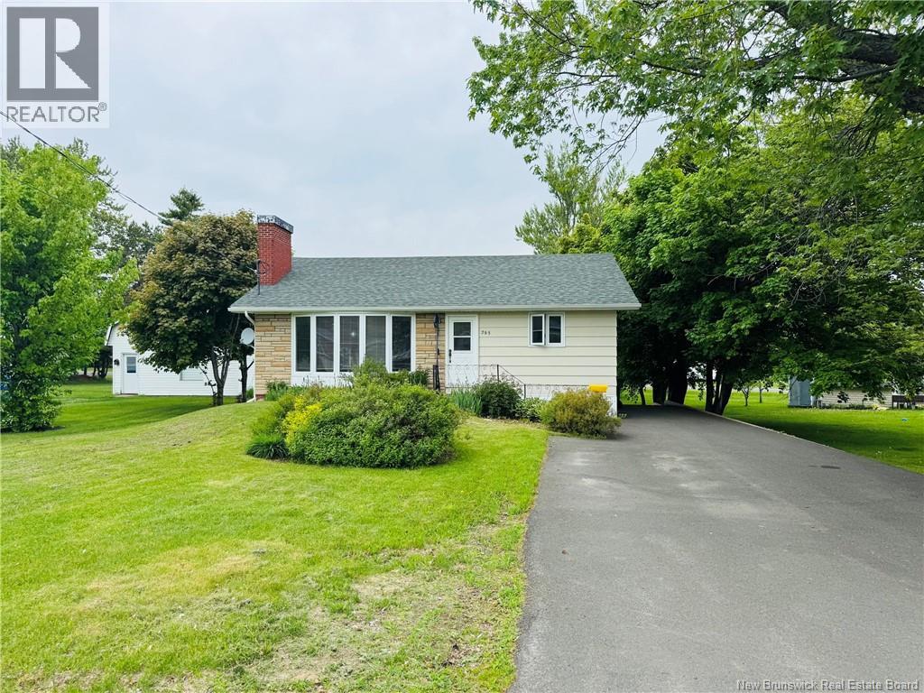 285 King Street, Dalhousie, New Brunswick E8C1Y8