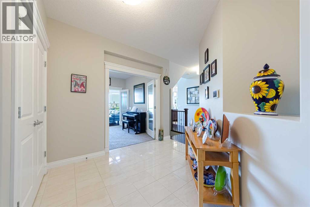House for Sale in 148 Marquis View SE|Calgary, Alberta T3M2H4 5
