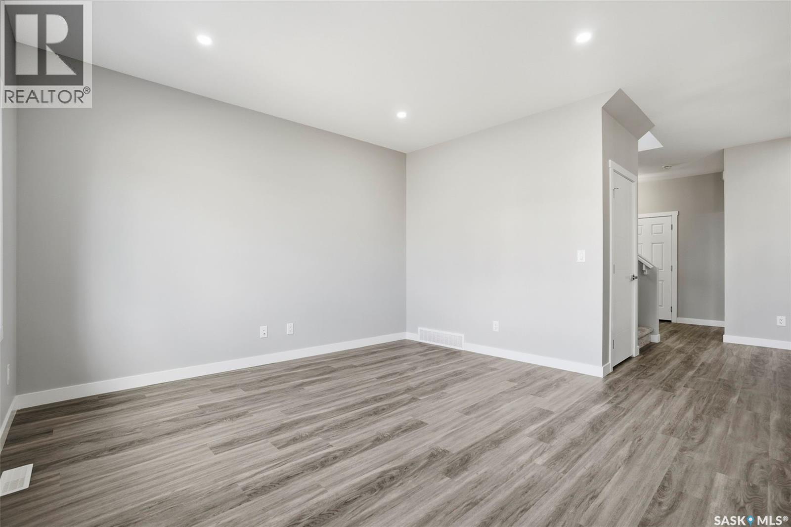 Saskatoon Brighton社区 3卧3卫全新独立屋 带合法地下室套房潜力 - 10