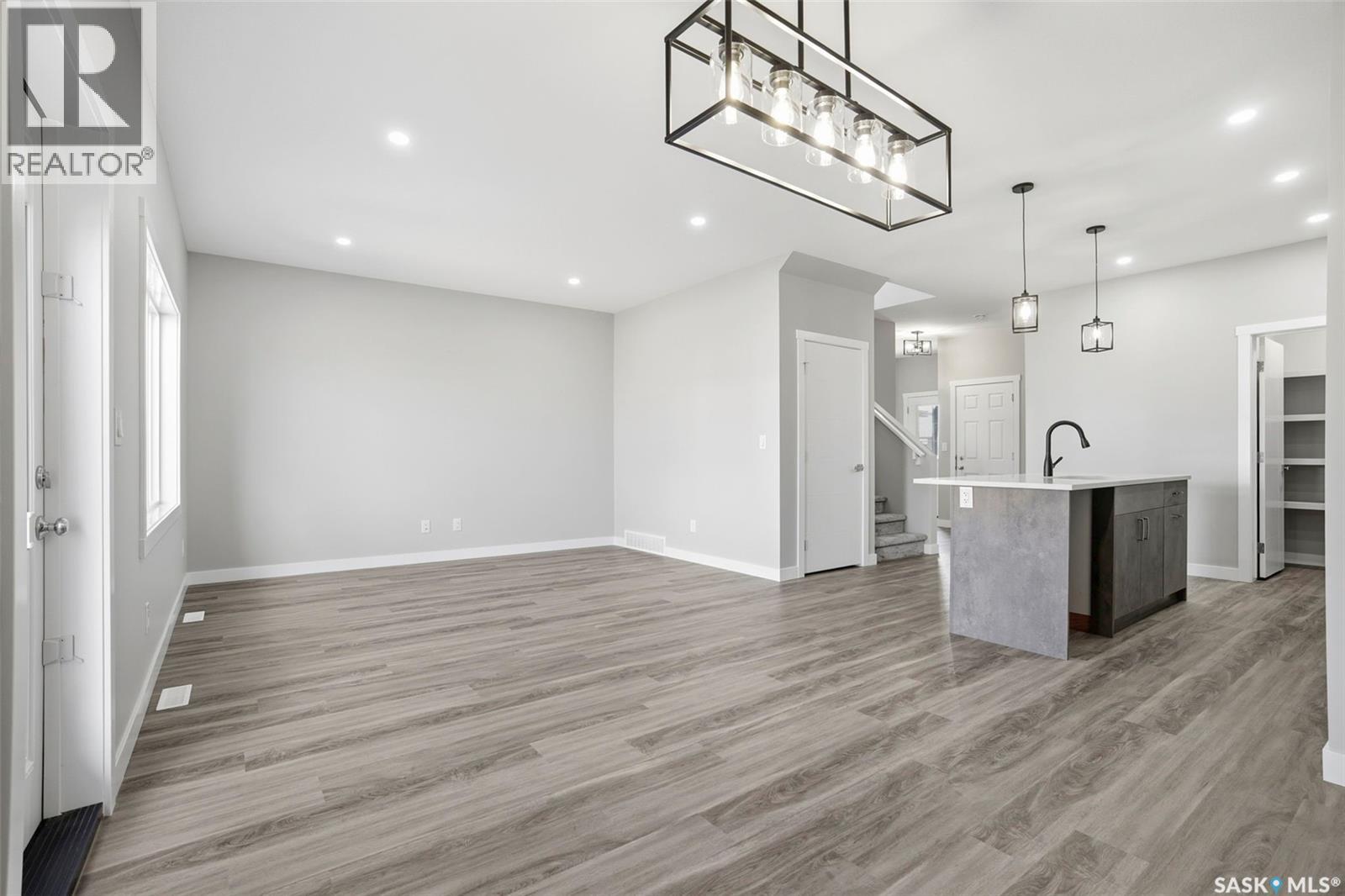 Saskatoon Brighton社区 3卧3卫全新独立屋 带合法地下室套房潜力 - 9