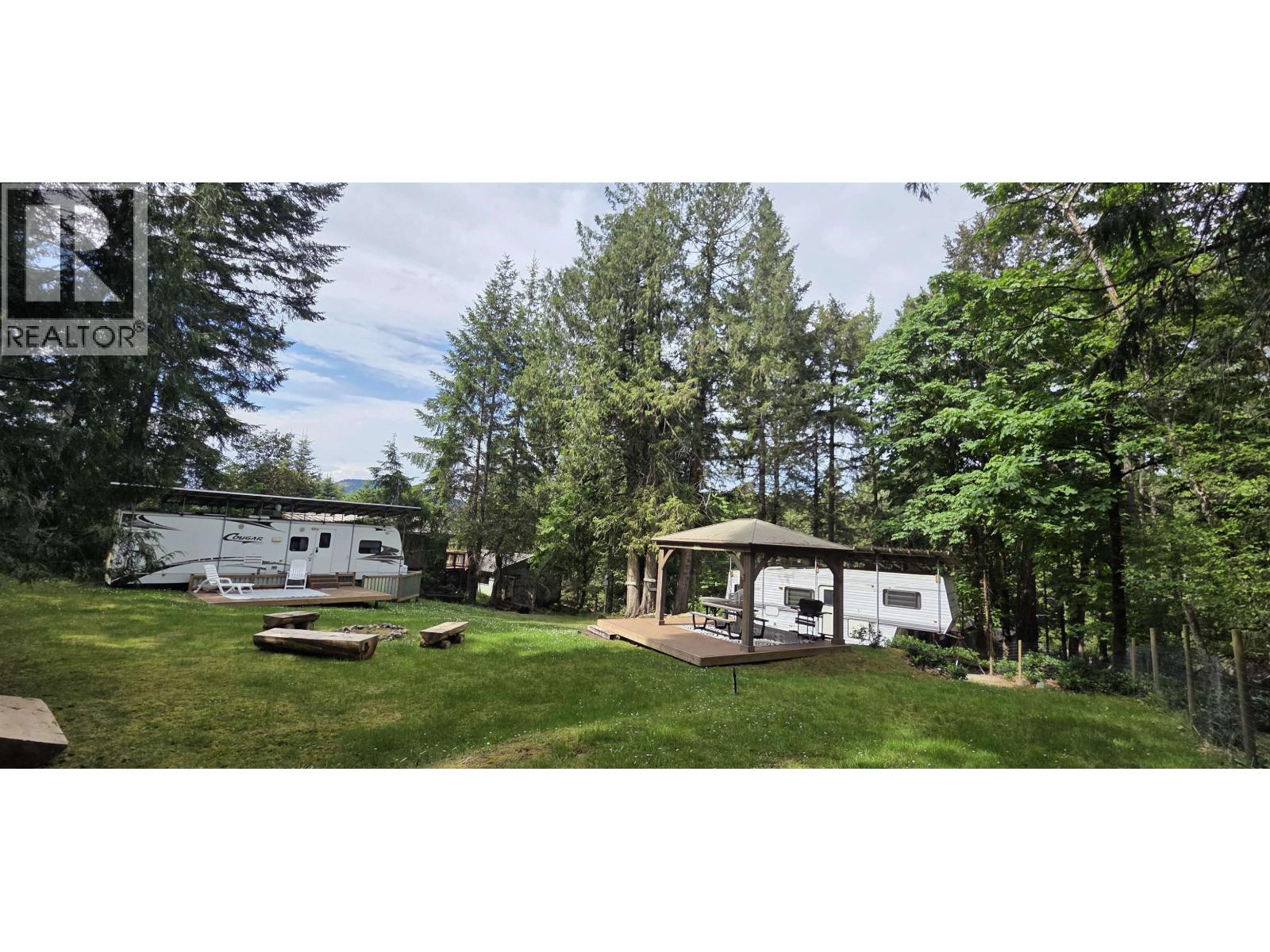 240 MARINERS WAY