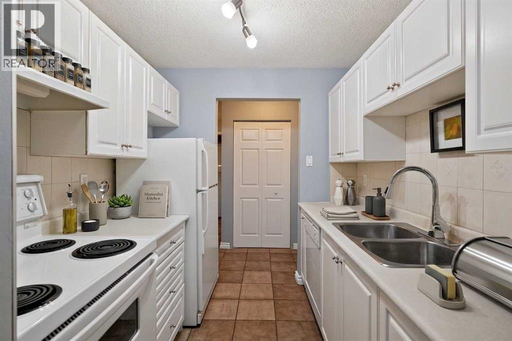 Apartment for Sale in 225, 30 Mchugh Court NE|Calgary, Alberta T2E7X3 5