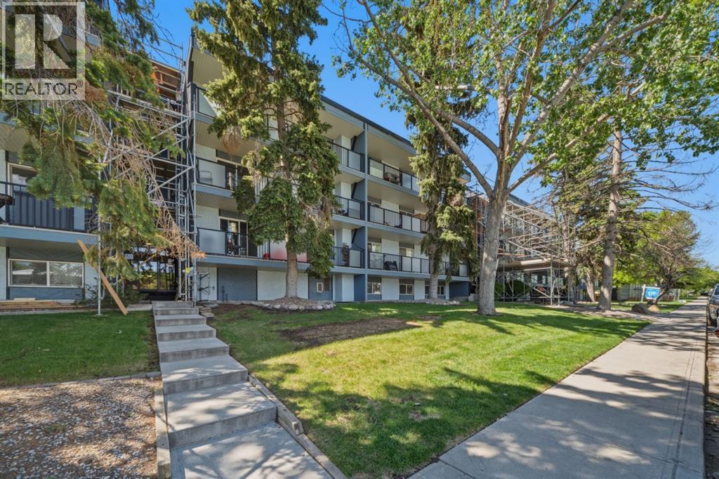 Apartment for Sale in 401, 617 56 Avenue SW|Calgary, Alberta T2V0G9