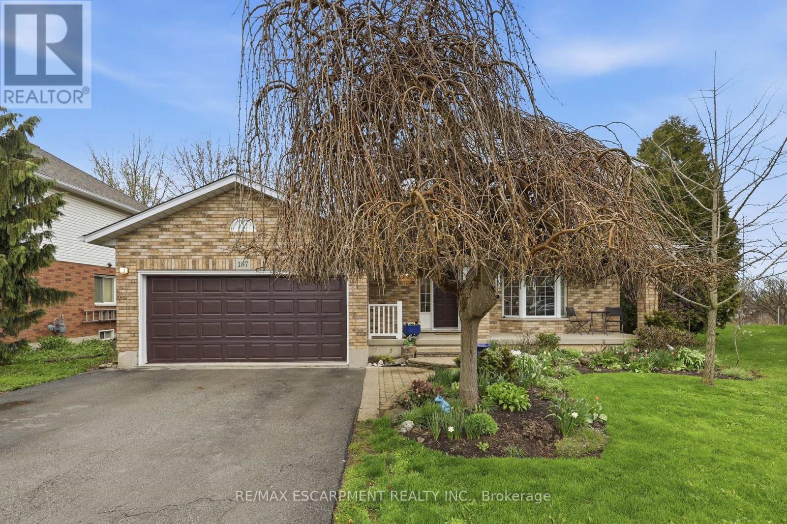 187 ALDERLEA AVENUE, Hamilton, Ontario L0R1W0