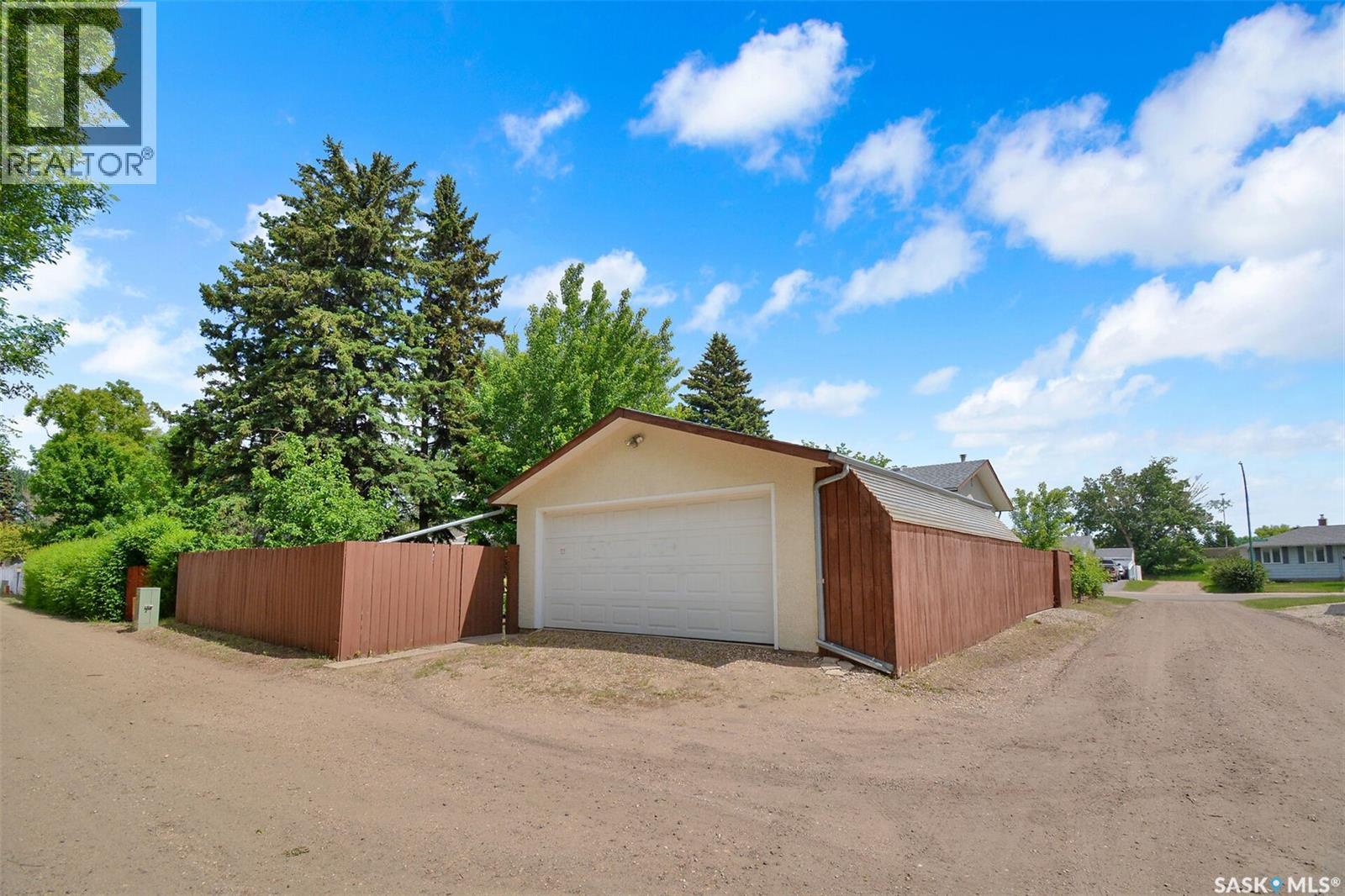 Saskatoon Eastview 合法双拼投资物业 5卧2卫 月租$4000 - 29
