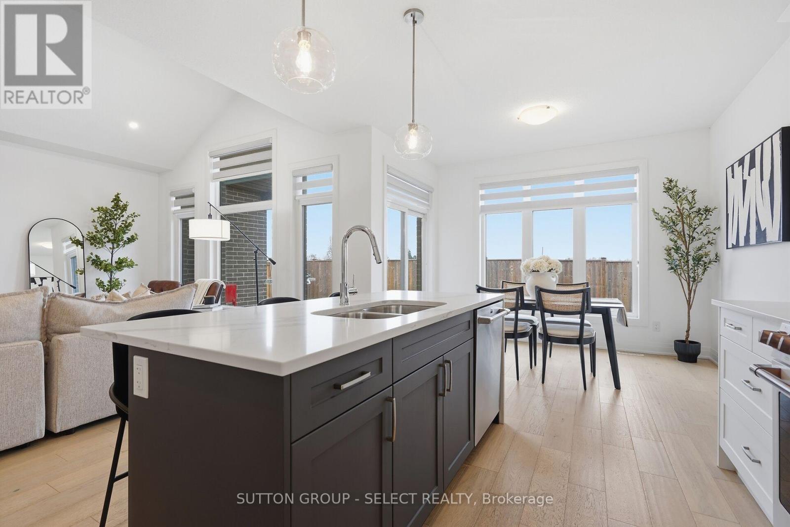 For sale: 45 - 383 DAVENTRY WAY, Middlesex Centre (Kilworth