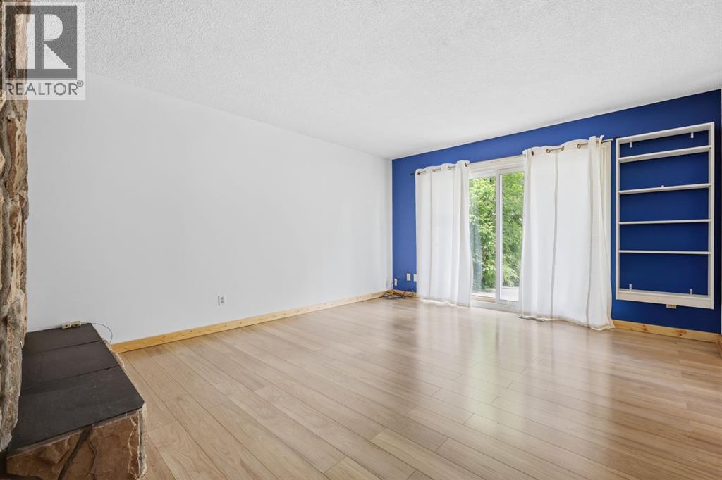 Row / Townhouse for Sale in 316 84 Avenue SE|Calgary, Alberta T2H1N4 5