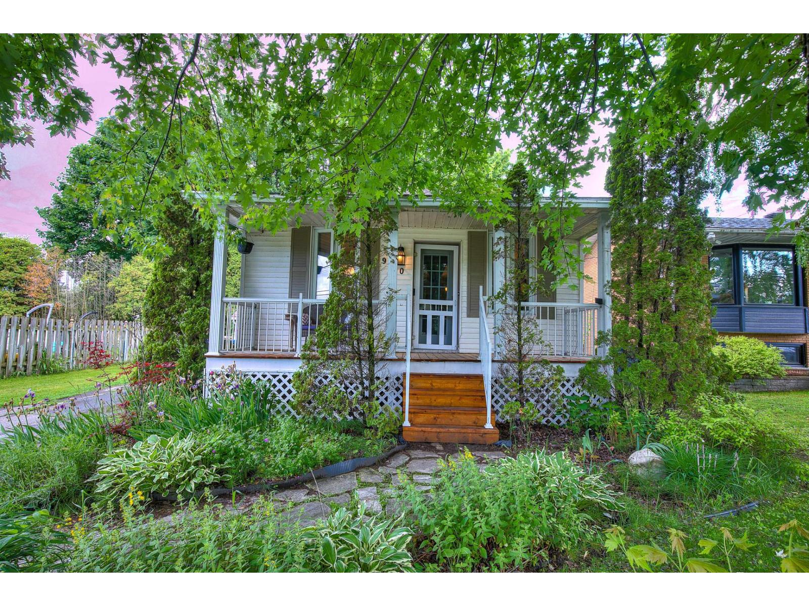 920 Rue Principale, Saint-Zotique, Quebec J0P1Z0
