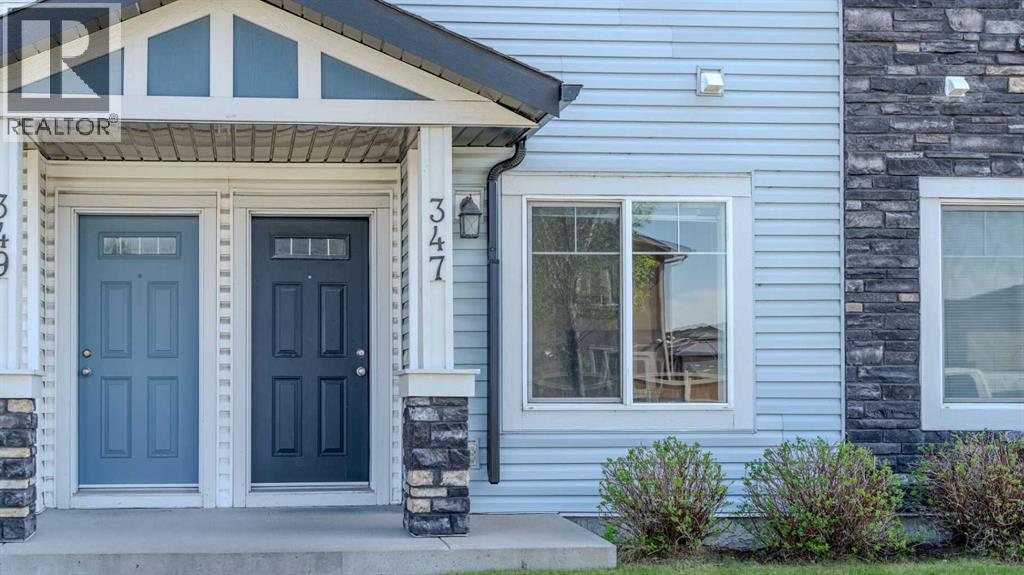 Row / Townhouse for Sale in 347 Taralake Way NE|Calgary, Alberta T3J0R5 2