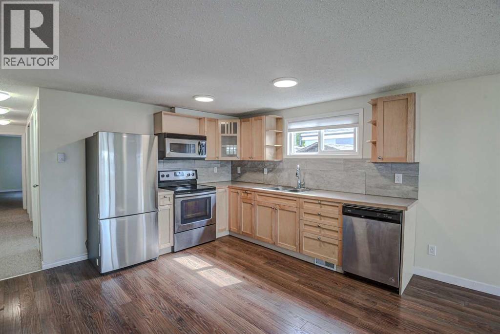 Mobile Home for Sale in 485, 3223 83 Street NW|Calgary, Alberta T3B5P4 4