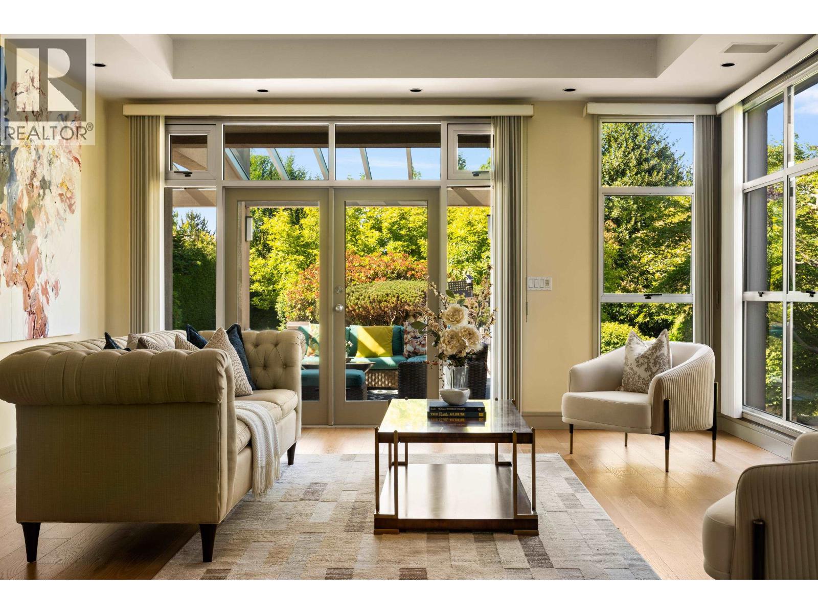 For sale: 1575 ACADIA ROAD, Vancouver, British Columbia V6T1P8