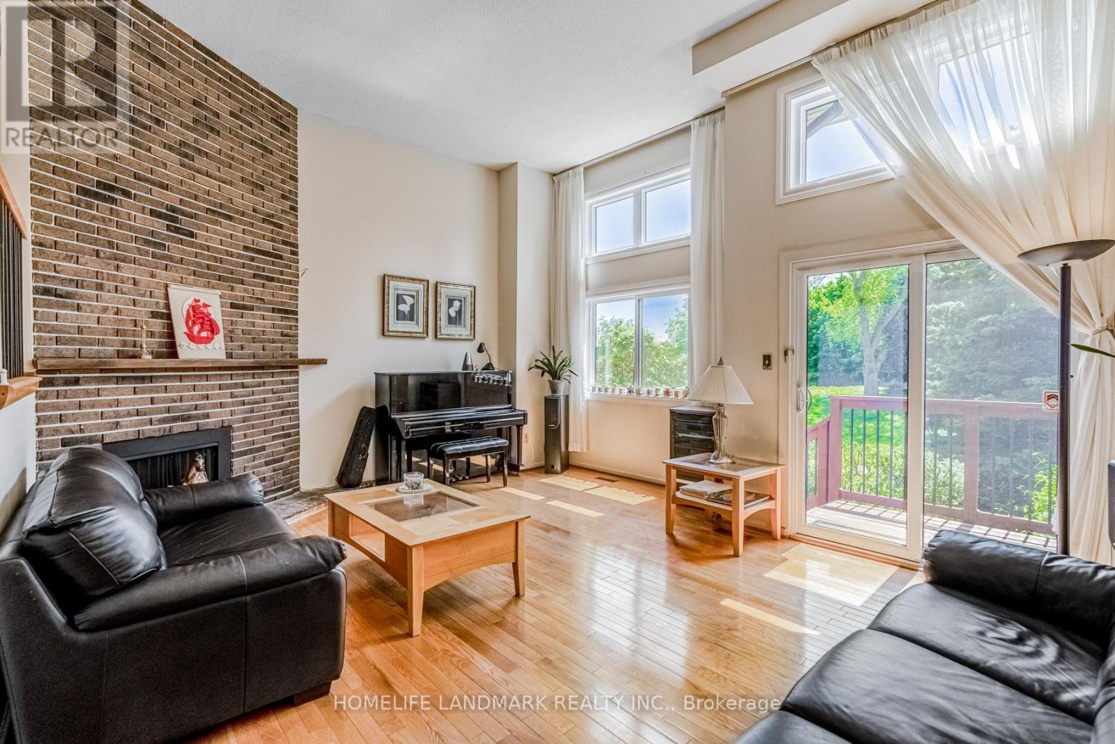 Row / Townhouse for Sale in 57 - 4165 FIELDGATE DRIVE|Mississauga (Rathwood), Ontario L4W2M9 5
