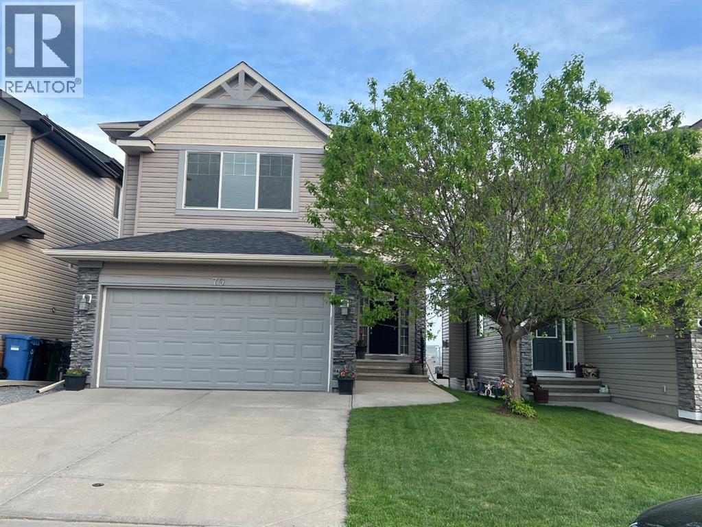 House for Sale in 79 Pantego Way NW|Calgary, Alberta T3k0K6