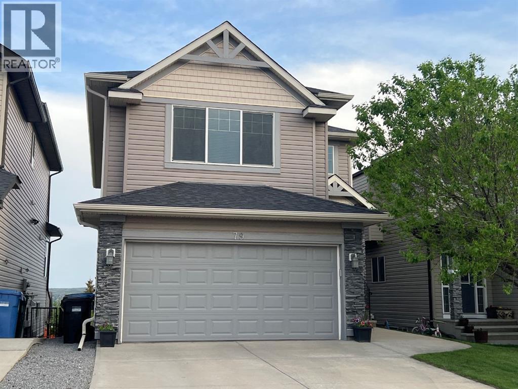 House for Sale in 79 Pantego Way NW|Calgary, Alberta T3k0K6 2