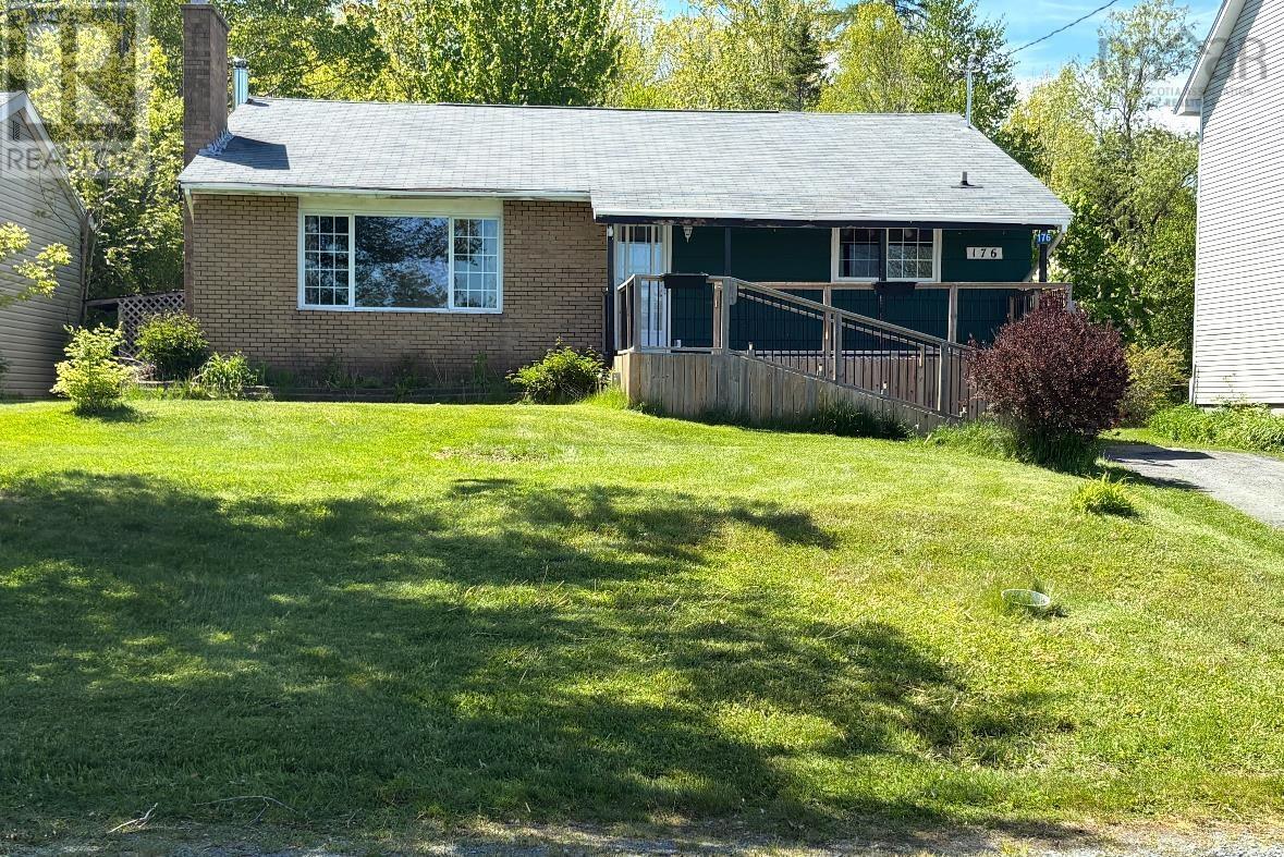 176 Miller Lake Road, Fall River, Nova Scotia B2T1J5