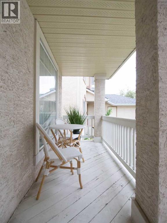 House for Sale in 5209 Coral Shores Drive NE|Calgary, Alberta T3J3J7 2
