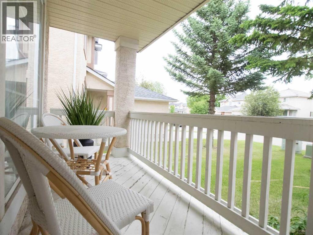 House for Sale in 5209 Coral Shores Drive NE|Calgary, Alberta T3J3J7 3