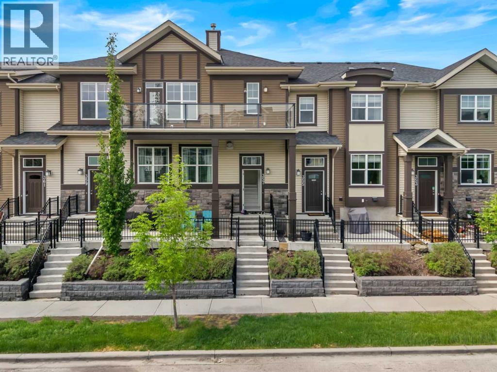 Row / Townhouse for Sale in 357 Mckenzie Towne Gate SE|Calgary, Alberta T2Z1C8