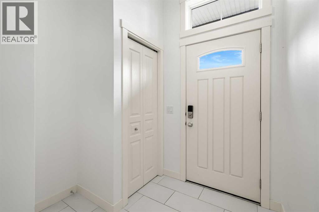 Row / Townhouse for Sale in 357 Mckenzie Towne Gate SE|Calgary, Alberta T2Z1C8 3