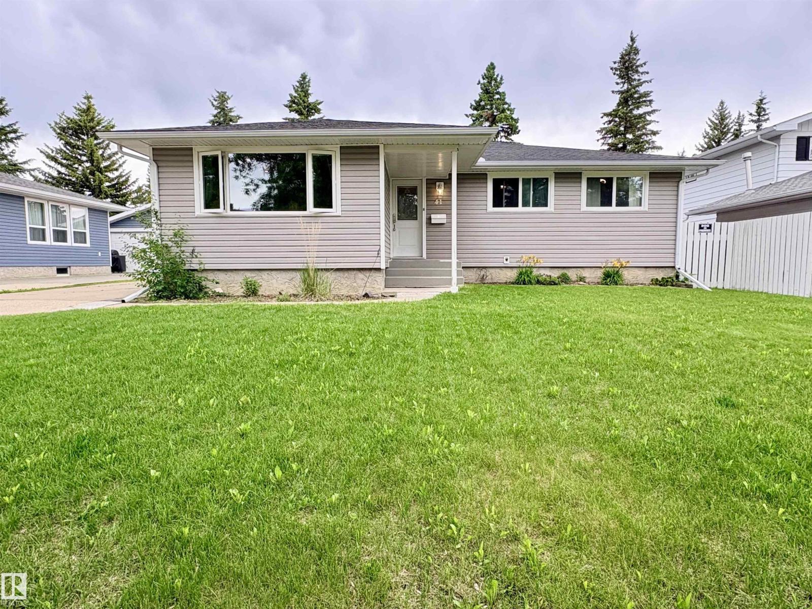 41 ABBEY CR