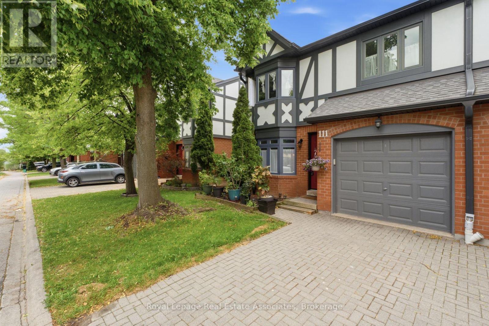 Row / Townhouse for Sale in 111 - 3050 ORLEANS ROAD|Mississauga (Erin Mills), Ontario L5L5P7 2