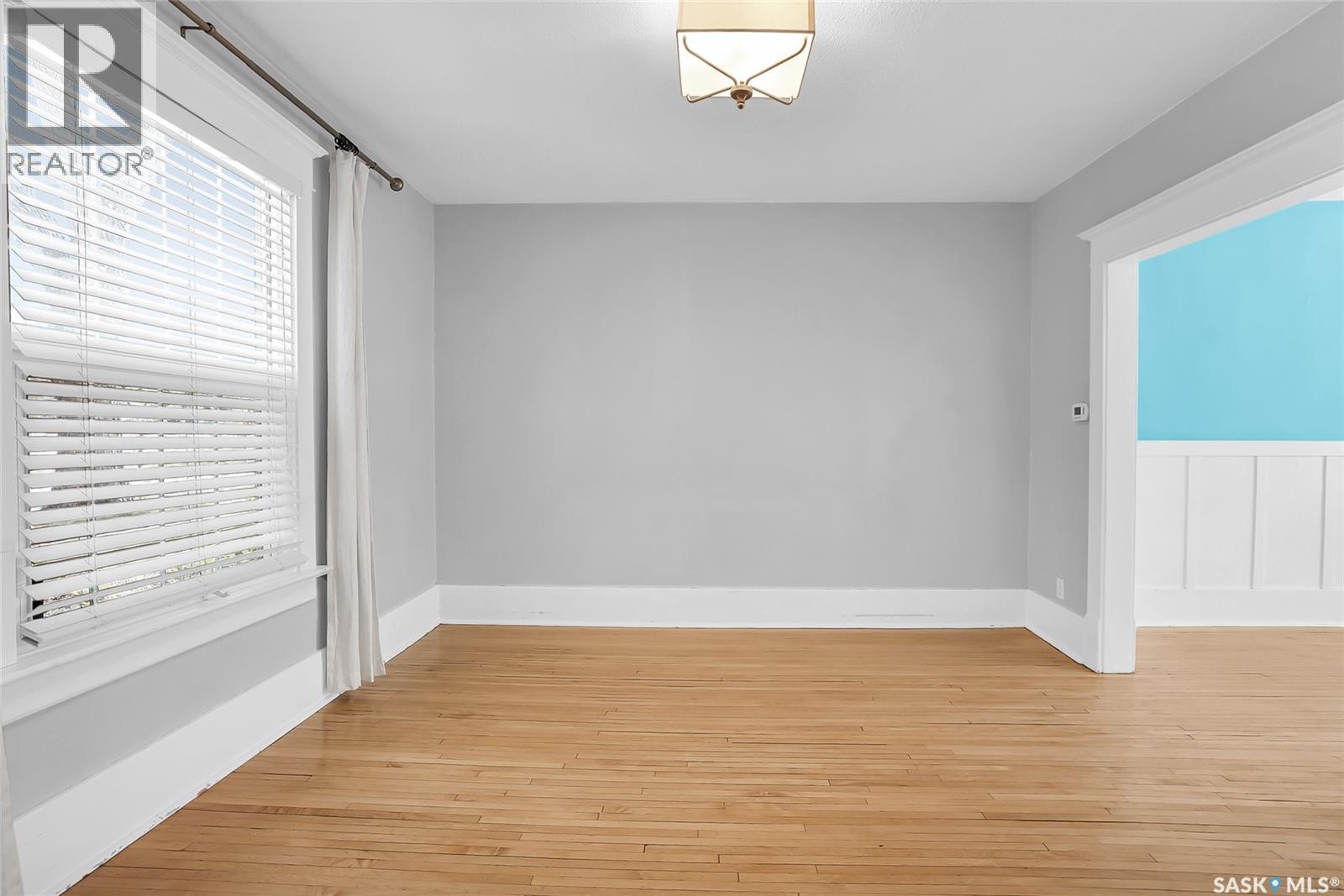 Saskatoon Buena Vista 经典独栋别墅|3卧1卫|百年风韵与现代舒适兼具 - 3