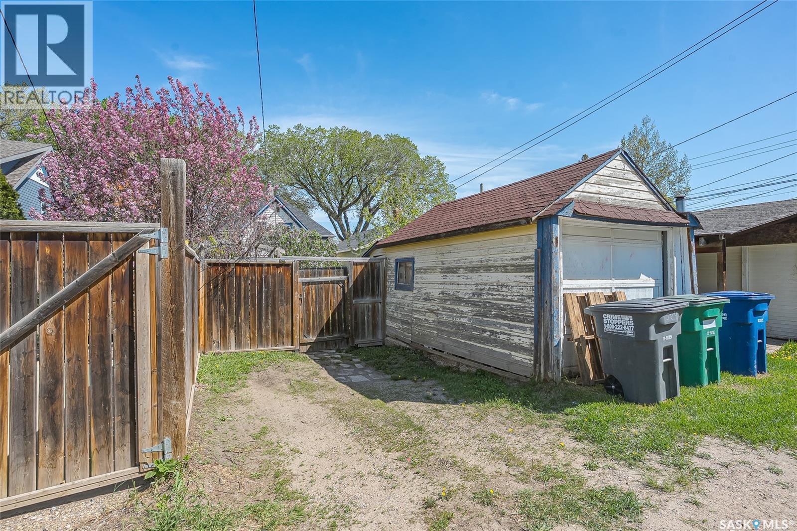 Saskatoon Buena Vista 经典独栋别墅|3卧1卫|百年风韵与现代舒适兼具 - 33