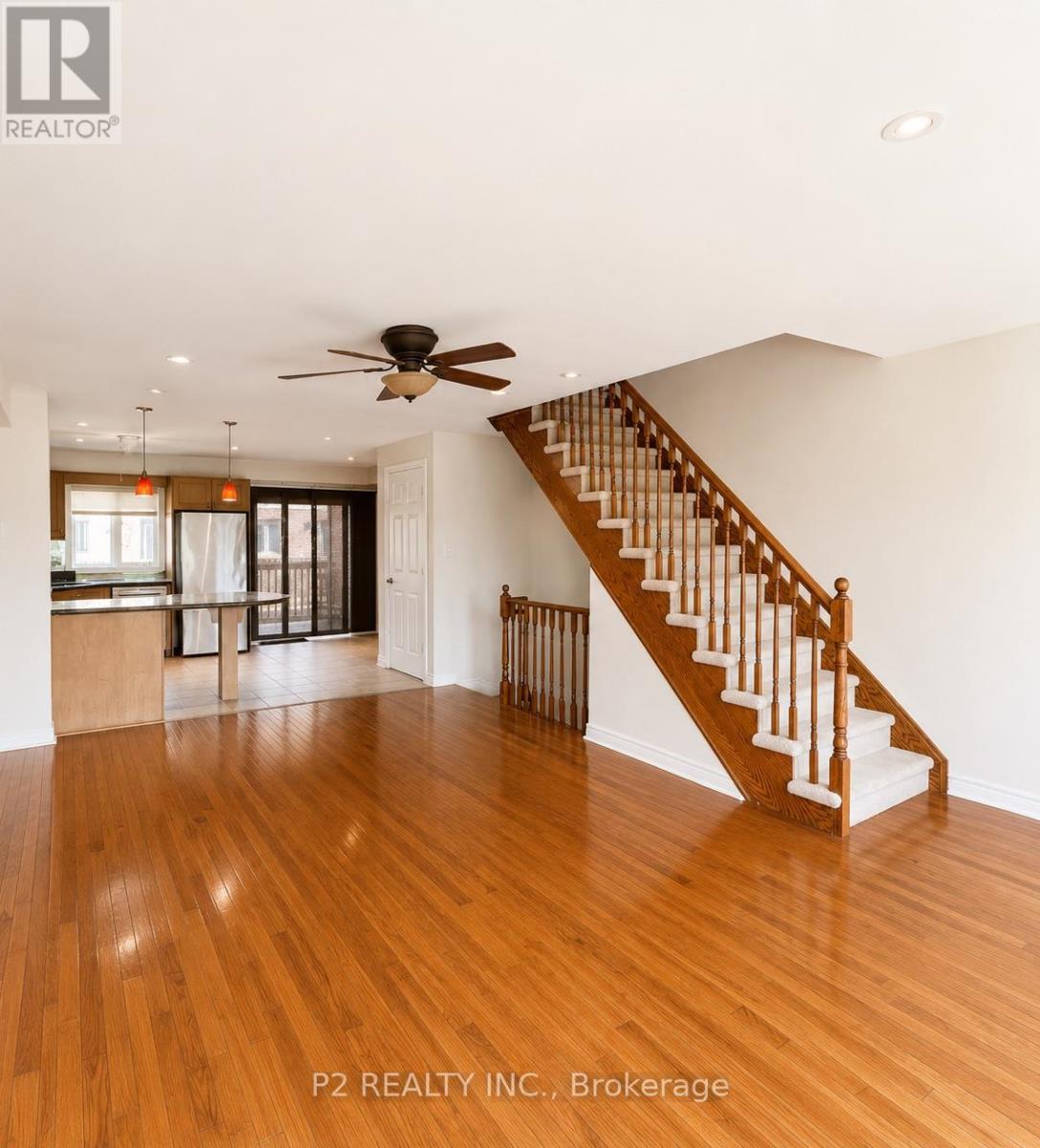 Row / Townhouse for Sale in 7 - 3062 LAKE SHORE BOULEVARD W|Toronto (New Toronto), Ontario M8V4C9 5