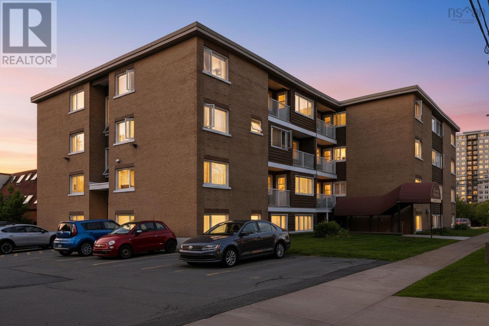 7 6269 Cork Street, Halifax, Nova Scotia B3L1Y8