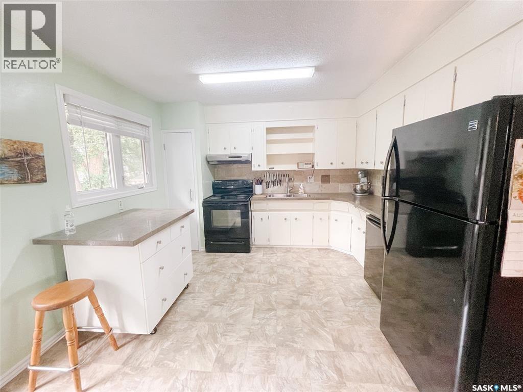 Saskatoon Nutana Park 5卧2卫独立屋|全装修地下室|双车库 - 10