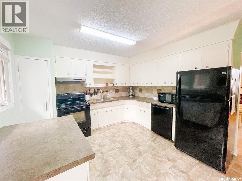 Saskatoon Nutana Park 5卧2卫独立屋|全装修地下室|双车库 - 12