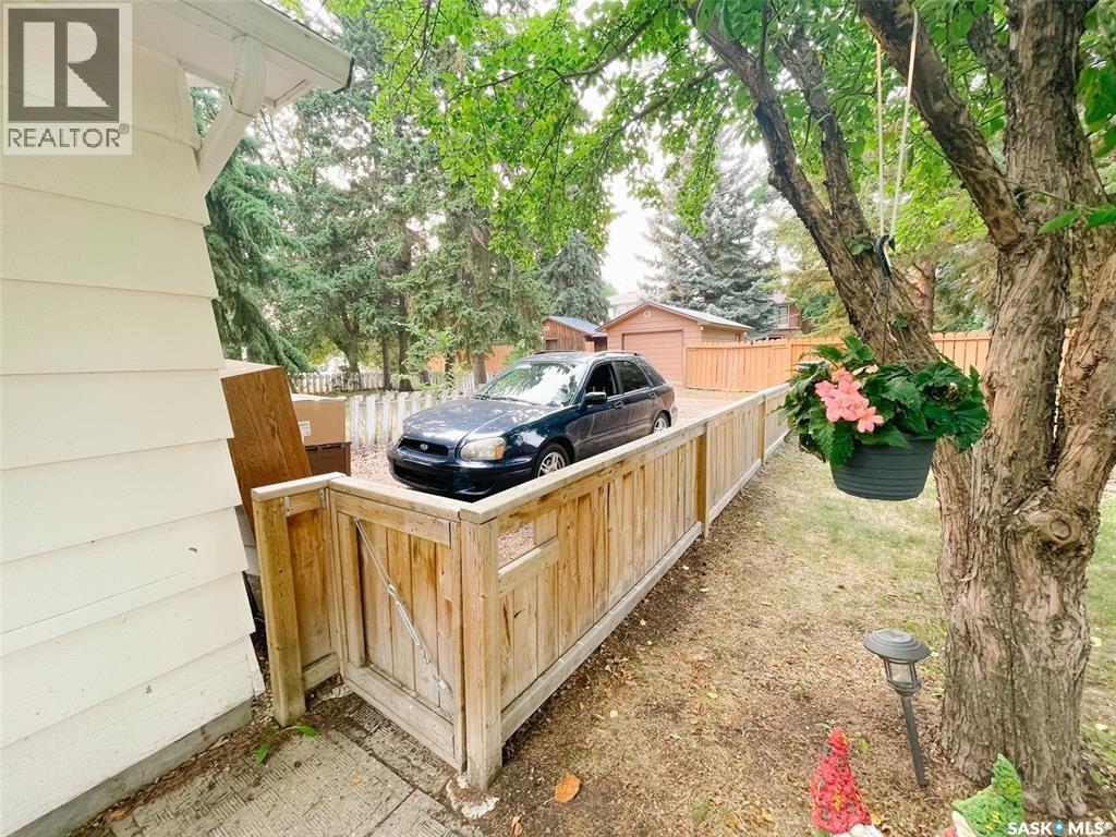 Saskatoon Nutana Park 5卧2卫独立屋|全装修地下室|双车库 - 29