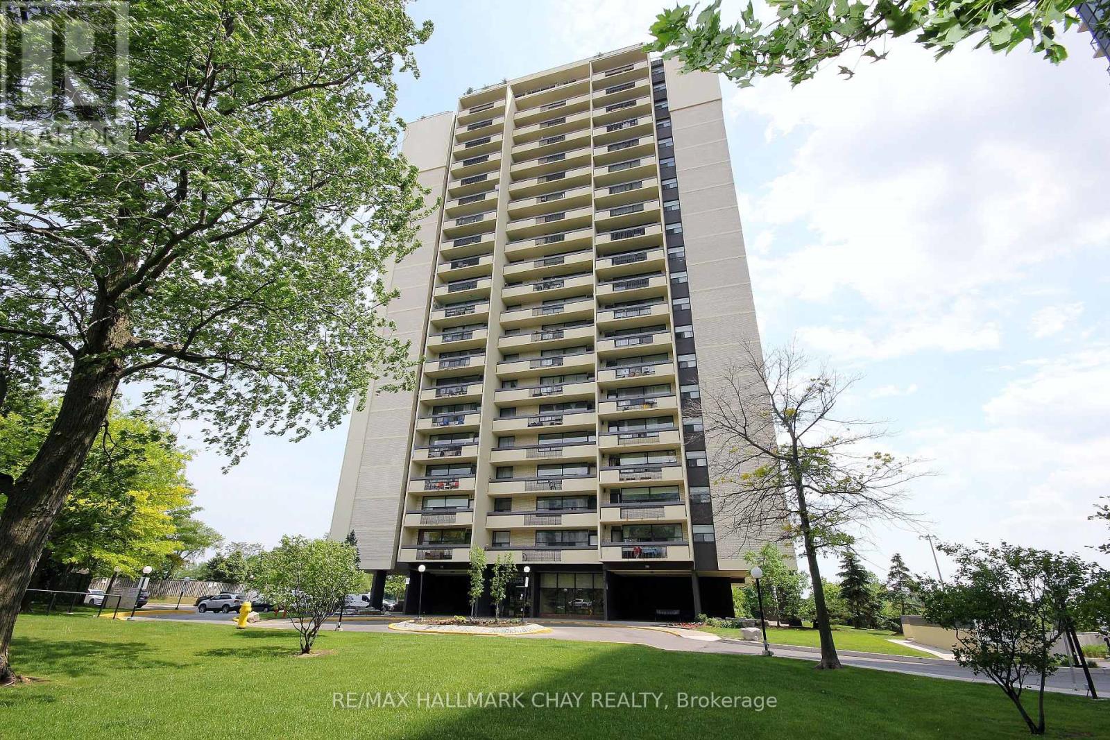 1707 - 1455 LAWRENCE AVENUE W