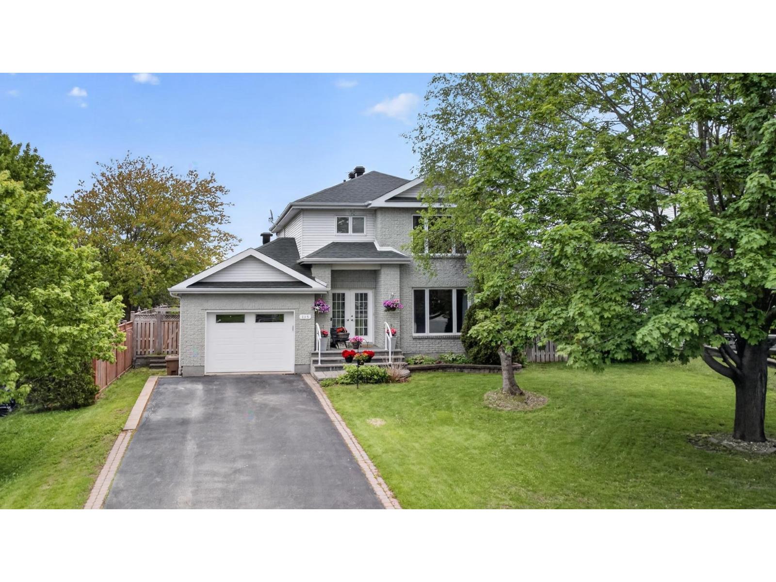 115 Rue Bisson For sale: 115 Rue de la Rivelaine, Notre-Dame-de-l'Île-Perrot, Quebec ...
