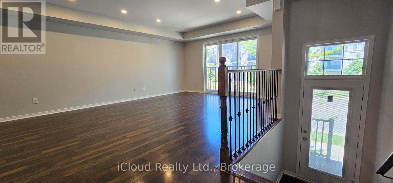 Row / Townhouse for Sale in 8 - 3070 THOMAS STREET|Mississauga (Churchill Meadows), Ontario L5M0T2 3