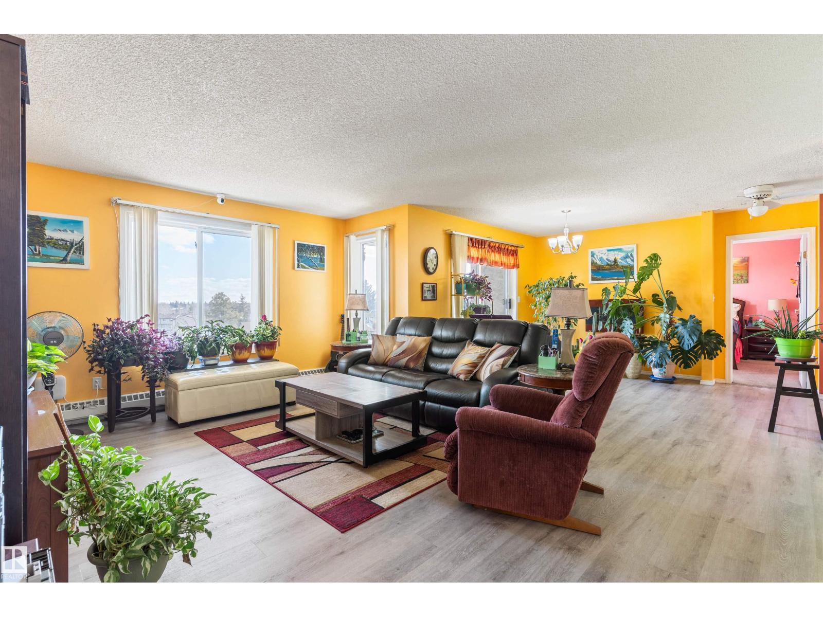 For sale: #403 18020 95 AV NW, Edmonton, Alberta T5T6B2 - E4482933